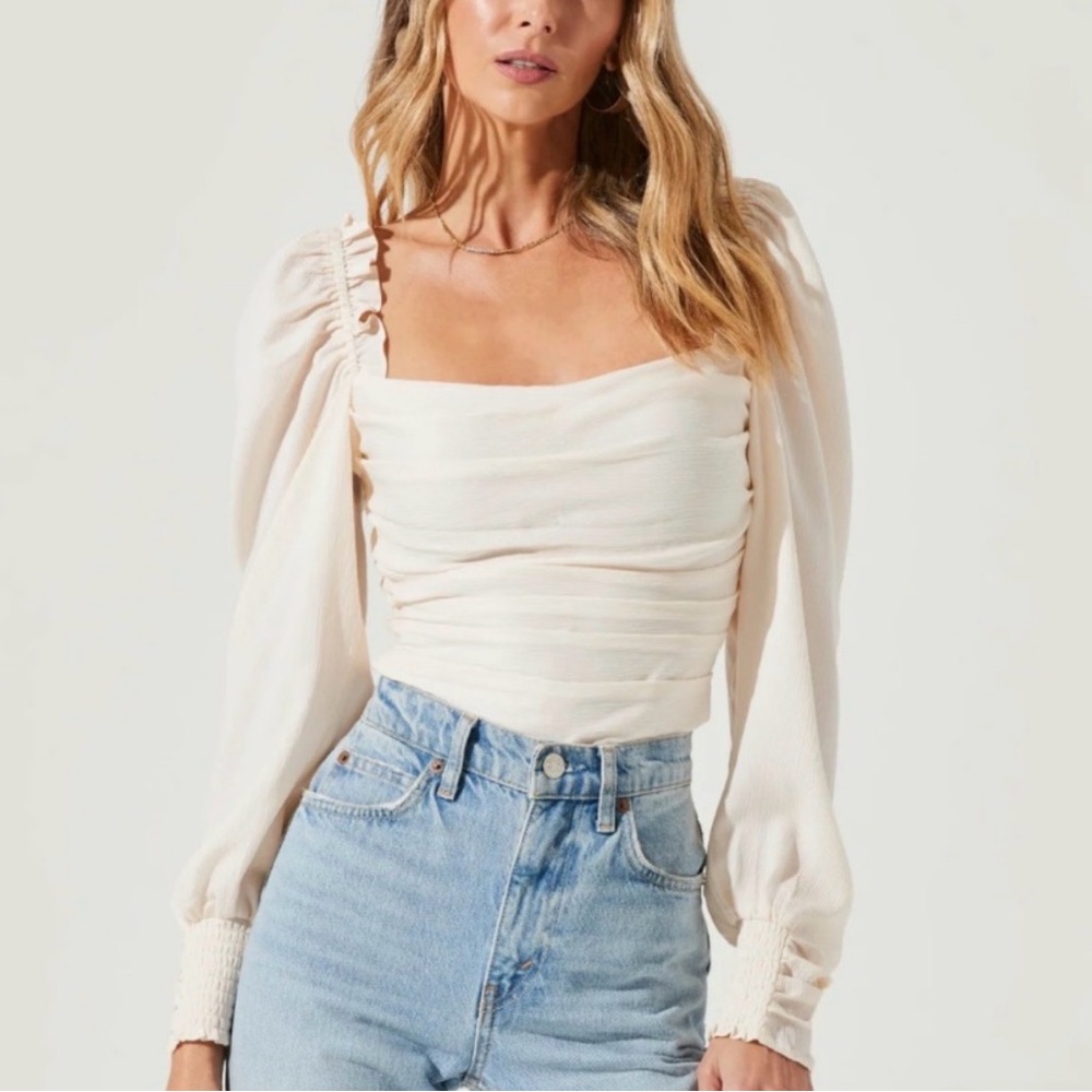 ASTR Puff Sleeve Square Neck Top - Cream
